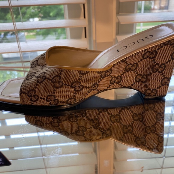 SOLD - Picture 4 of 5